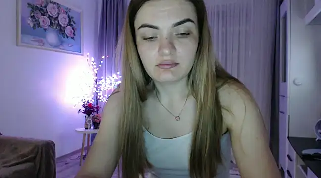 Snapshot of _JustmeHere_ chatting on January 2025 08:19:02 PM JustmeHere online show from January 2025 08:19:02 PM