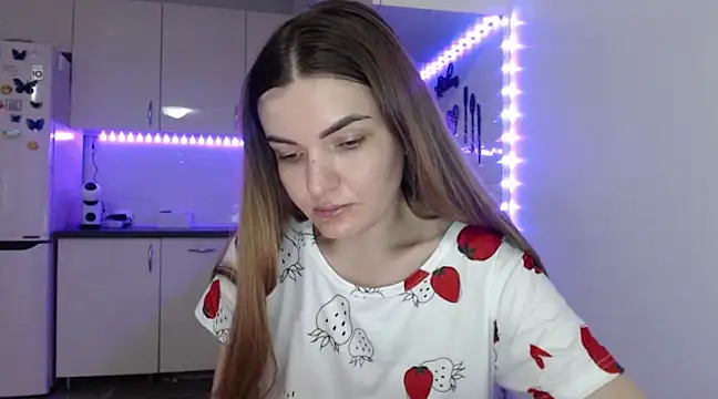 Snapshot of _JustmeHere_ chatting on February 2025 05:06:01 PM JustmeHere online show from February 2025 05:06:01 PM