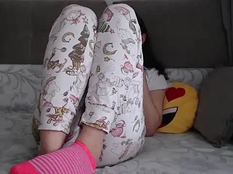 Snapshot of _JustmeHere_ chatting on October 2025 08:04:02 AM JustmeHere online show from October 2025 08:04:02 AM