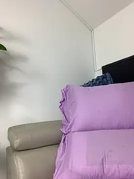 Snapshot of jamilaross chatting on February 2025 06:01:02 AM jamilaross online show from February 2025 06:01:02 AM