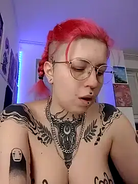 Snapshot of divine_eve chatting on February 2025 04:03:01 PM divine eve online show from February 2025 04:03:01 PM