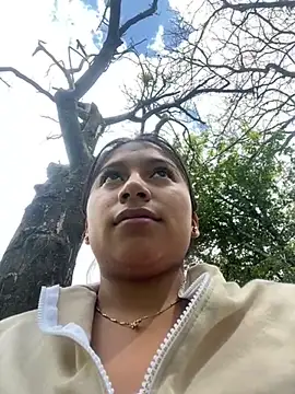 LinnaGardenia online show from December 2024 05:13:01 PM