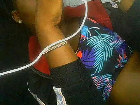 pretty nanah online show from October 2025 09:23:01 PM