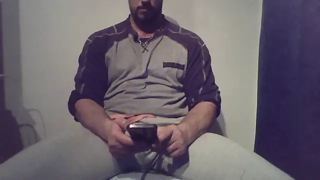 Snapshot of fl3xxx1 chatting on February 2025 05:48:01 PM fl3xxx1 online show from February 2025 05:48:01 PM