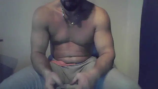 Snapshot of fl3xxx1 chatting on February 2025 08:15:02 PM fl3xxx1 online show from February 2025 08:15:02 PM