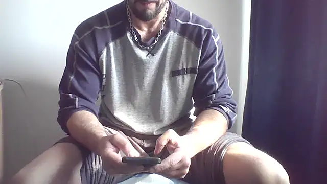 Snapshot of fl3xxx1 chatting on February 2025 08:36:02 AM fl3xxx1 online show from February 2025 08:36:02 AM
