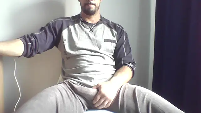 Snapshot of fl3xxx1 chatting on March 2025 09:27:01 AM fl3xxx1 online show from March 2025 09:27:01 AM