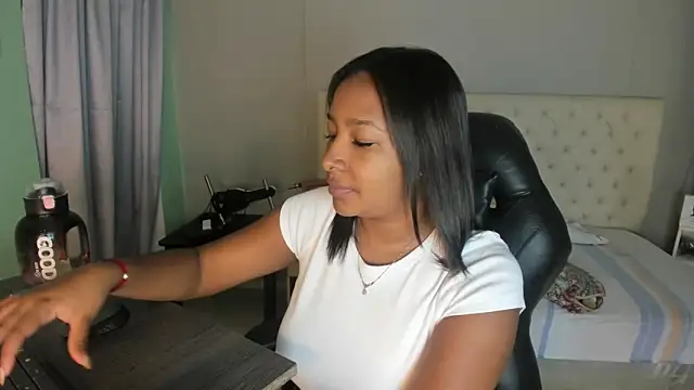 nami sam01 online show from October 2025 01:52:01 PM