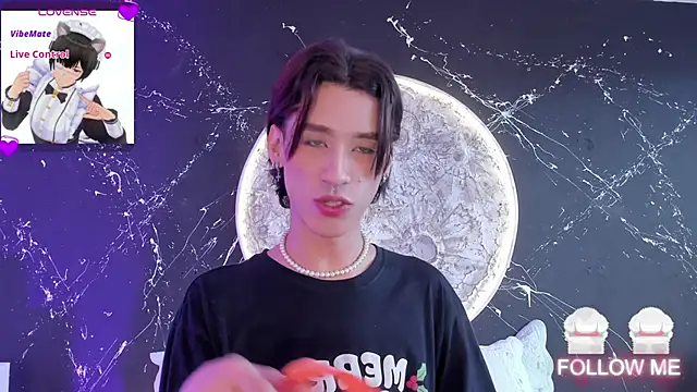 Snapshot of JasperCooper_ chatting on December 2024 01:39:02 PM JasperCooper online show from December 2024 01:39:02 PM