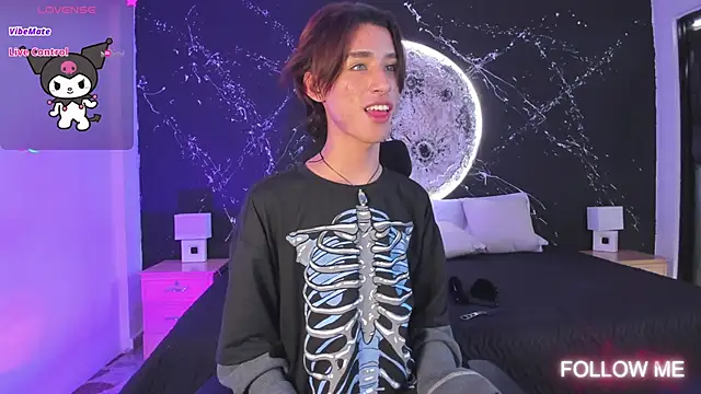 Snapshot of JasperCooper_ chatting on January 2025 06:48:01 PM JasperCooper online show from January 2025 06:48:01 PM