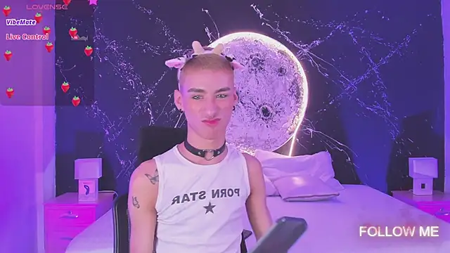 Snapshot of JasperCooper_ chatting on February 2025 03:52:01 PM JasperCooper online show from February 2025 03:52:01 PM