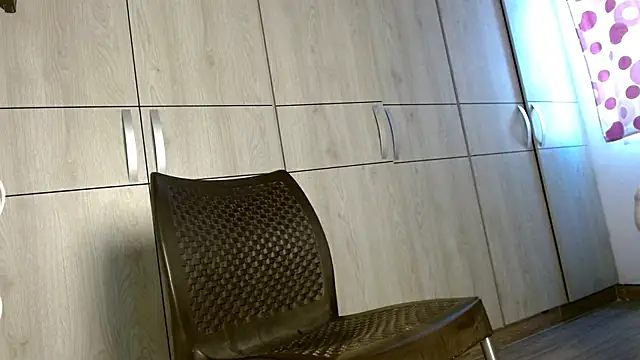 Muscle Brown10 online show from November 2025 12:04:02 PM