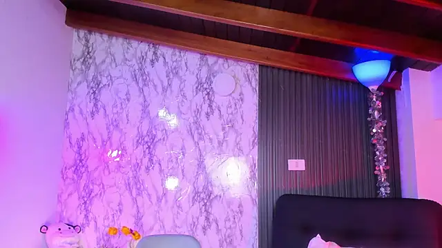 Snapshot of chloe_blue chatting on February 2025 11:50:01 AM chloe blue online show from February 2025 11:50:01 AM