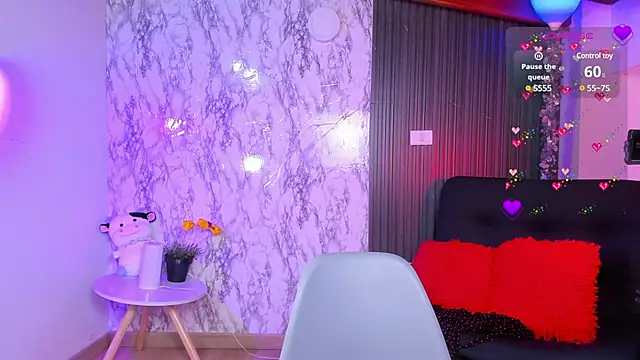 Snapshot of chloe_blue chatting on February 2025 11:55:01 AM chloe blue online show from February 2025 11:55:01 AM