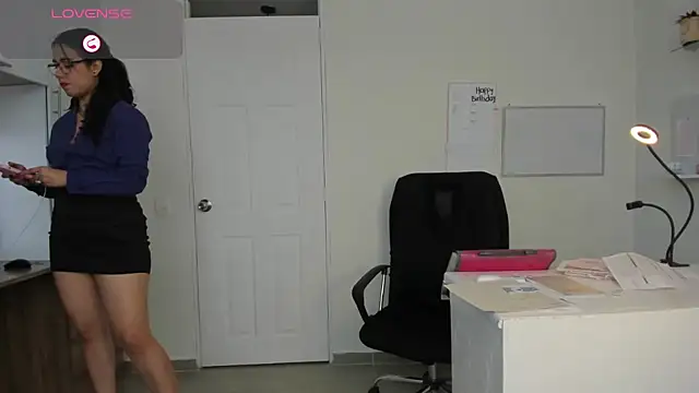 susana monroy online show from October 2025 07:01:01 PM