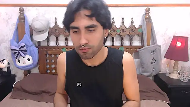 MilanZaire online show from March 2025 01:10:02 AM