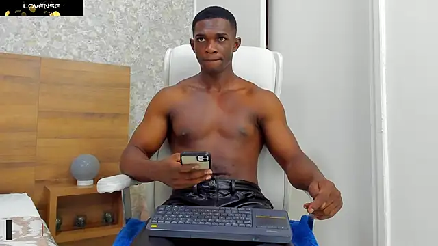 Snapshot of nicolaskan chatting on December 2024 12:56:02 PM nicolaskan online show from December 2024 12:56:02 PM