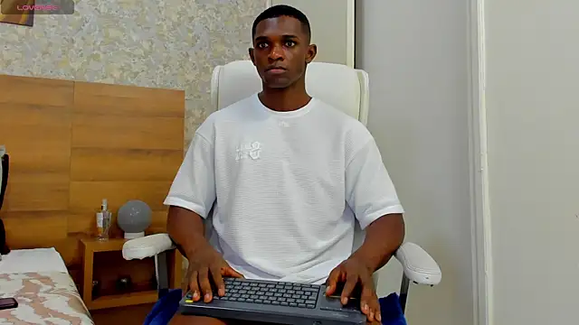 Snapshot of nicolaskan chatting on December 2024 12:54:02 PM nicolaskan online show from December 2024 12:54:02 PM