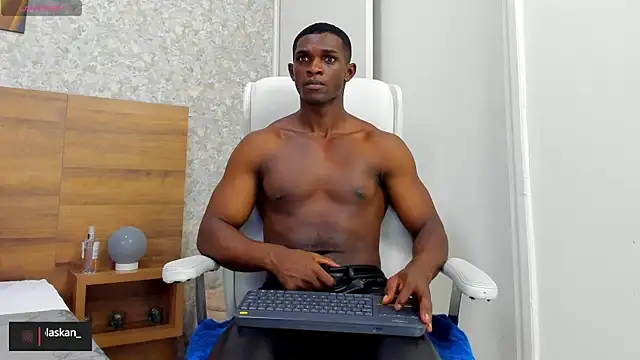 Snapshot of nicolaskan chatting on December 2024 05:28:02 AM nicolaskan online show from December 2024 05:28:02 AM