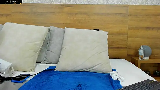 Snapshot of nicolaskan chatting on January 2025 04:39:01 PM nicolaskan online show from January 2025 04:39:01 PM