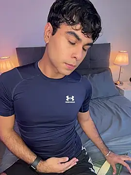 Snapshot of oliversstream chatting on October 2025 10:10:01 PM oliversstream online show from October 2025 10:10:01 PM