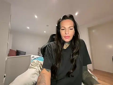 AileenInkOfficial online show from December 2024 05:58:02 AM