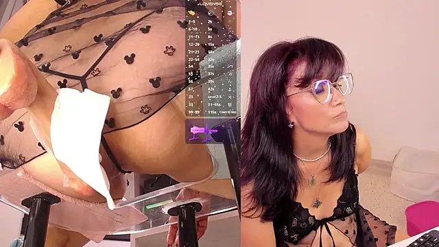 Snapshot of Ahytanna chatting on October 2025 04:40:02 AM Ahytanna online show from October 2025 04:40:02 AM