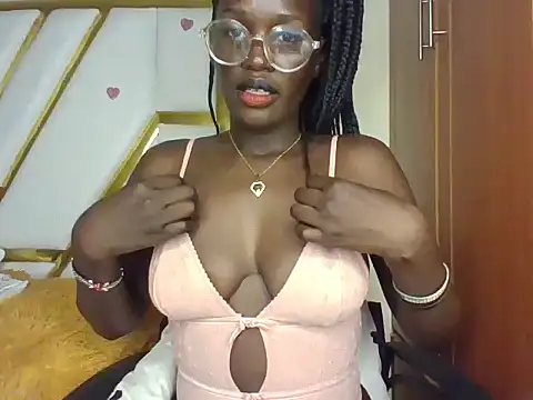 cutesmiling online show from December 2024 10:45:02 PM