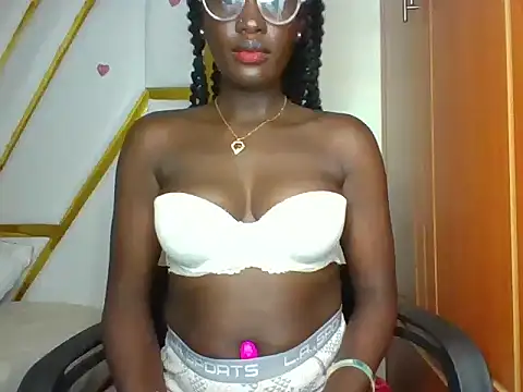 cutesmiling online show from January 2025 02:55:01 PM