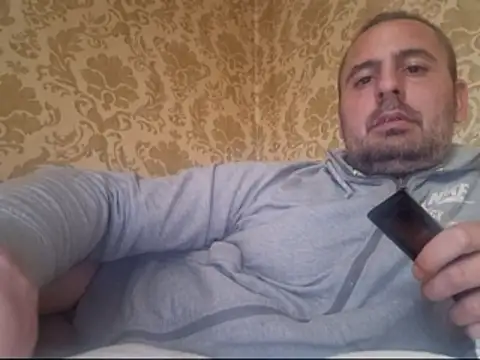 Basszos88i online show from October 2025 12:06:01 PM