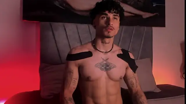 Thomas Fit1 online show from November 2025 04:47:01 AM