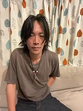 Snapshot of Katakuriko-Denpun chatting on September 2025 01:11:02 PM Katakuriko-Denpun online show from September 2025 01:11:02 PM