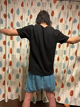 Snapshot of Katakuriko-Denpun chatting on October 2025 01:19:01 PM Katakuriko-Denpun online show from October 2025 01:19:01 PM