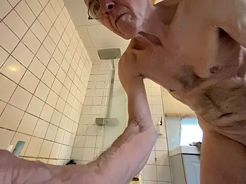 Snapshot of martxxxxx chatting on November 2025 10:59:01 AM martxxxxx online show from November 2025 10:59:01 AM