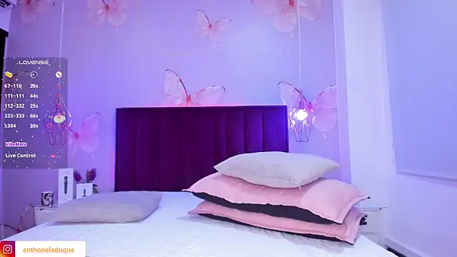 AnthonelaDuque online show from March 2025 02:59:01 PM