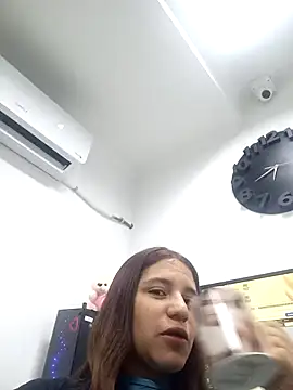 AnthonelaDuque online show from March 2025 11:41:01 AM