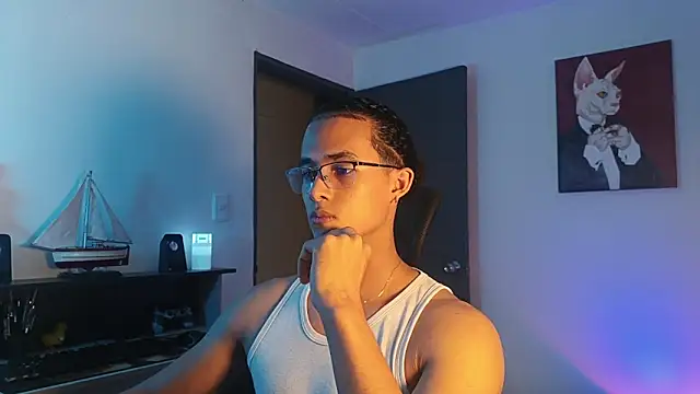 Snapshot of alejo_x3 chatting on November 2025 11:07:02 PM alejo x3 online show from November 2025 11:07:02 PM