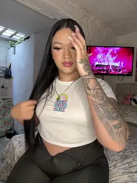 GemaGranadoss online show from October 2025 09:26:02 PM