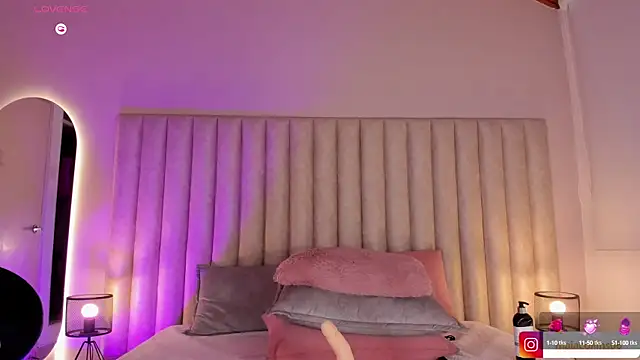 Maia Collins online show from February 2025 11:13:02 PM