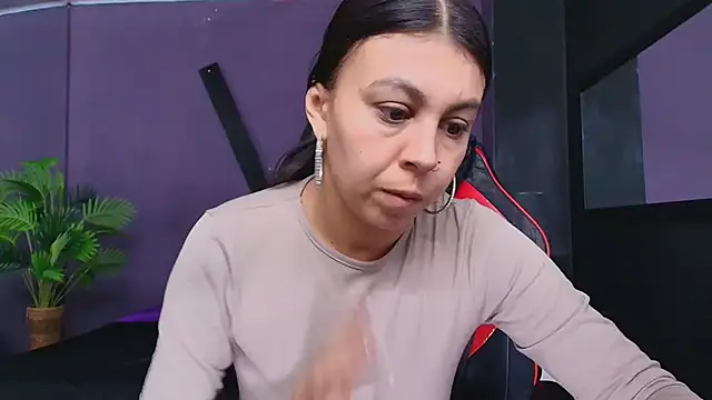 Juliet Nasty online show from October 2025 12:15:01 PM