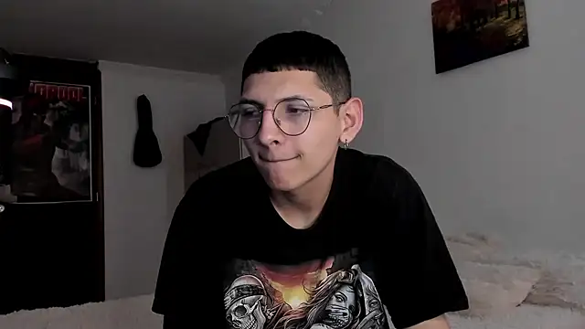 a lejandro 0 8 online show from December 2024 04:06:01 PM