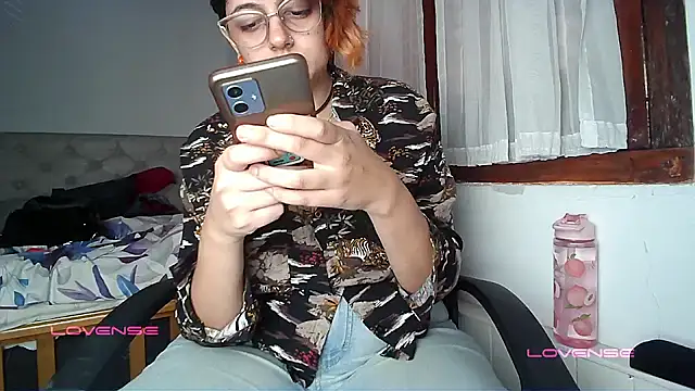 Snapshot of ConeNella chatting on March 2025 03:03:02 PM ConeNella online show from March 2025 03:03:02 PM