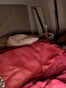 Snapshot of ConeNella chatting on November 2025 01:48:02 AM ConeNella online show from November 2025 01:48:02 AM