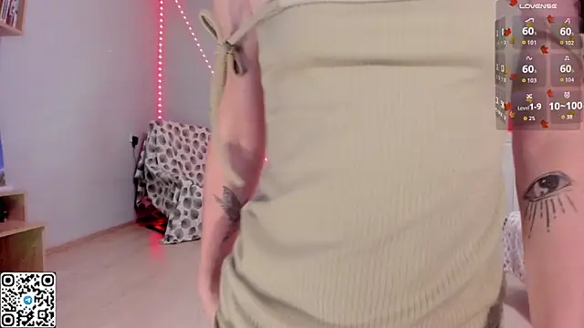 Snapshot of Beautiful__Soul chatting on October 2025 12:43:02 AM Beautiful Soul online show from October 2025 12:43:02 AM