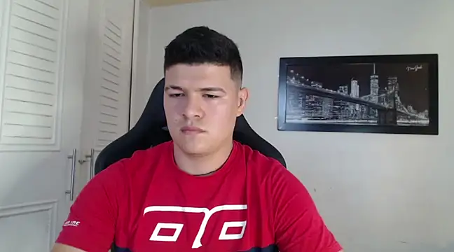 Snapshot of Plug_Control chatting on December 2024 08:36:02 PM Plug Control online show from December 2024 08:36:02 PM