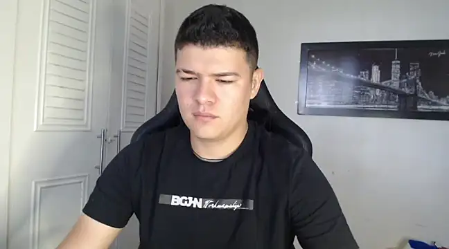 Snapshot of Plug_Control chatting on January 2025 02:14:02 PM Plug Control online show from January 2025 02:14:02 PM