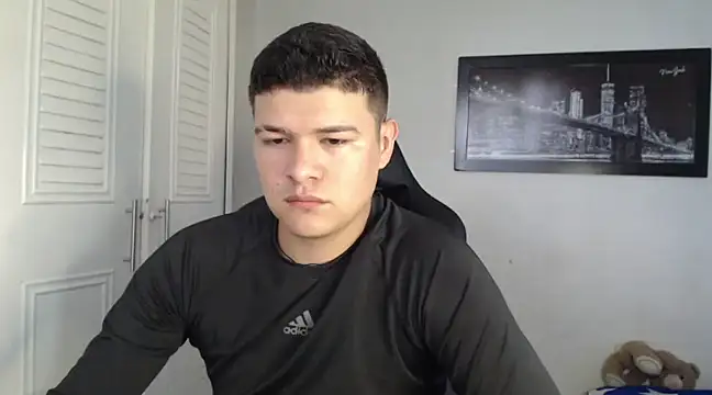 Snapshot of Plug_Control chatting on January 2025 07:10:01 PM Plug Control online show from January 2025 07:10:01 PM