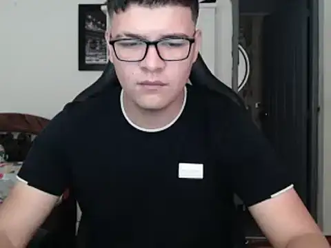 Snapshot of Plug_Control chatting on March 2025 01:56:02 PM Plug Control online show from March 2025 01:56:02 PM