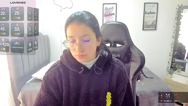 Amy joones online show from February 2025 01:30:01 PM