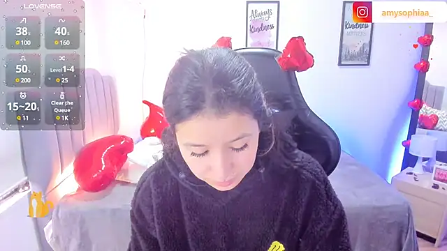 Amy joones online show from February 2025 01:30:02 PM